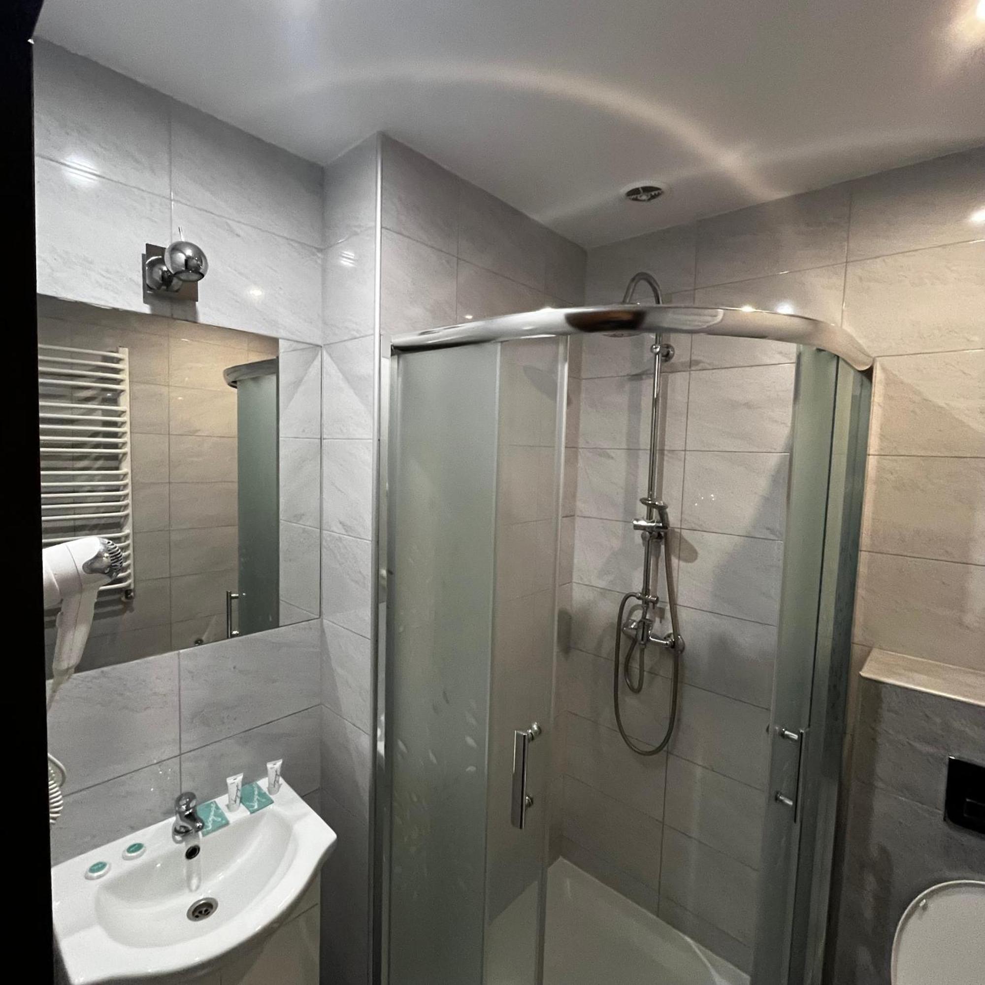 Valda House Hotel Rybie Ngoại thất bức ảnh